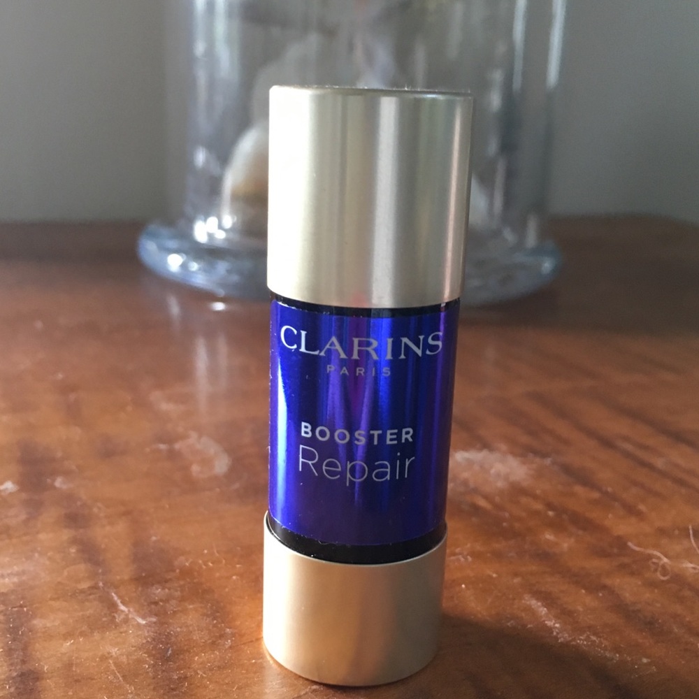 Clarins. New. Booster repair. Soothing for face.